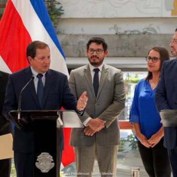 Ministro Carvajal del MAG: Proyecto de ley busca corregir indefensión de productores ante “Junta Nacional de Ferias”