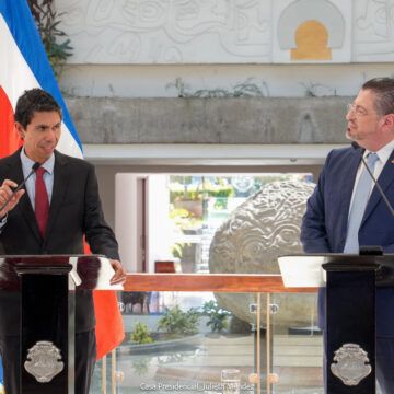 Ministro Luis Amador (MOPT) solicitó datos al Minae para hurgar sobre explotación petrolera por orden del presidente Chaves