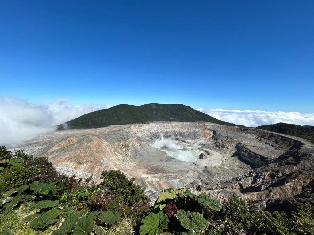 Poás reporta aumento de erupciones freáticas