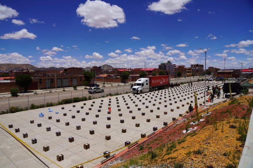 Bolivia incauta su mayor alijo de cocaína en la historia
