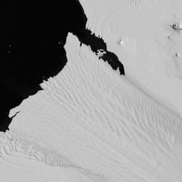 Los anclajes submarinos del hielo antártido.