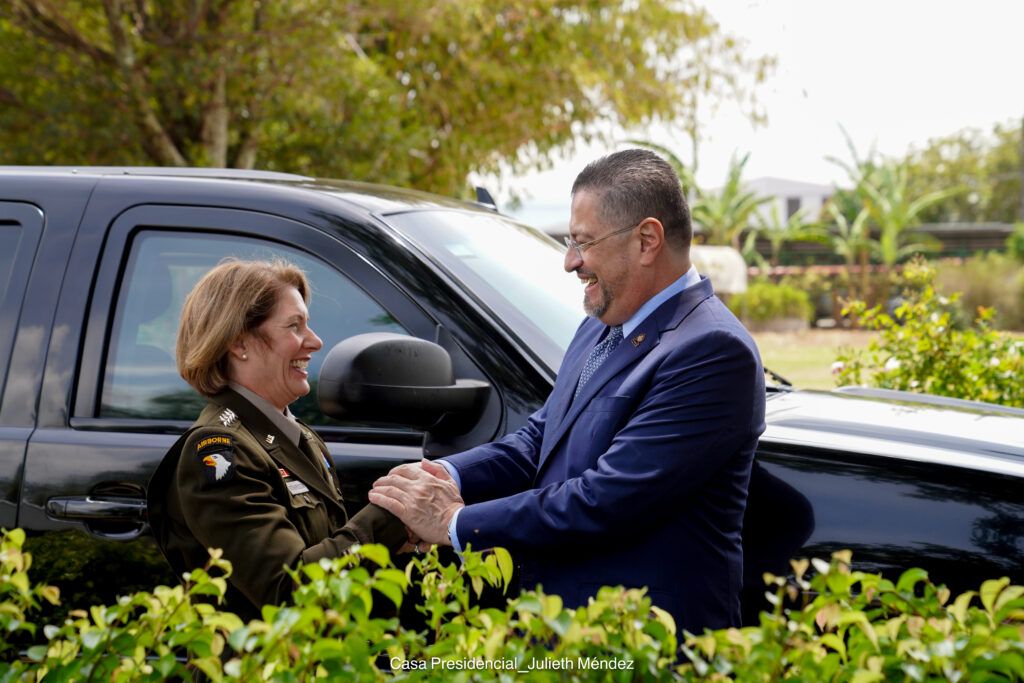 Bilateral Secretaria de comercio de Estados Unidos Gina Raimondo y General Richardson Foto Julieth Mendez Johanfred Bonilla 22 3 2024 7