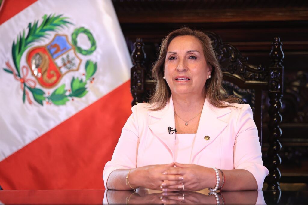 Fiscalía de Perú abre investigación contra presidenta Boluarte por presunta corrupción