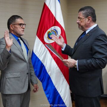 Juramentación Ministro del MOPT Mauricio Batalla _Fotos_Johanfred Bonilla_12.03.24-3 Mauricio Batalla se ve obligado a renunciar a sus aspiraciones políticas: conozca las causas de esa decisión