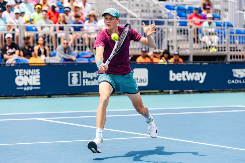 Tenis: El italiano de 22 años Jannik Sinner gana el Abierto de Miami y ya es número 2 del mundo