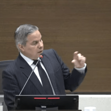 roger madrigal BCCR Economistas sospechan sobre “extraña política monetaria” del Banco Central