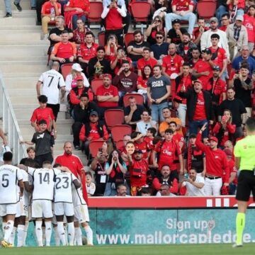 Manchester City golea y el Real Madrid apenas gana en sus ligas antes del encuentro por la Champions entre ambos equipos