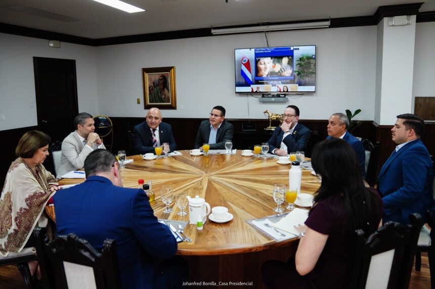 Fabricio Alvarado asegura que aún no han decidido su apoyo para el directorio legislativo