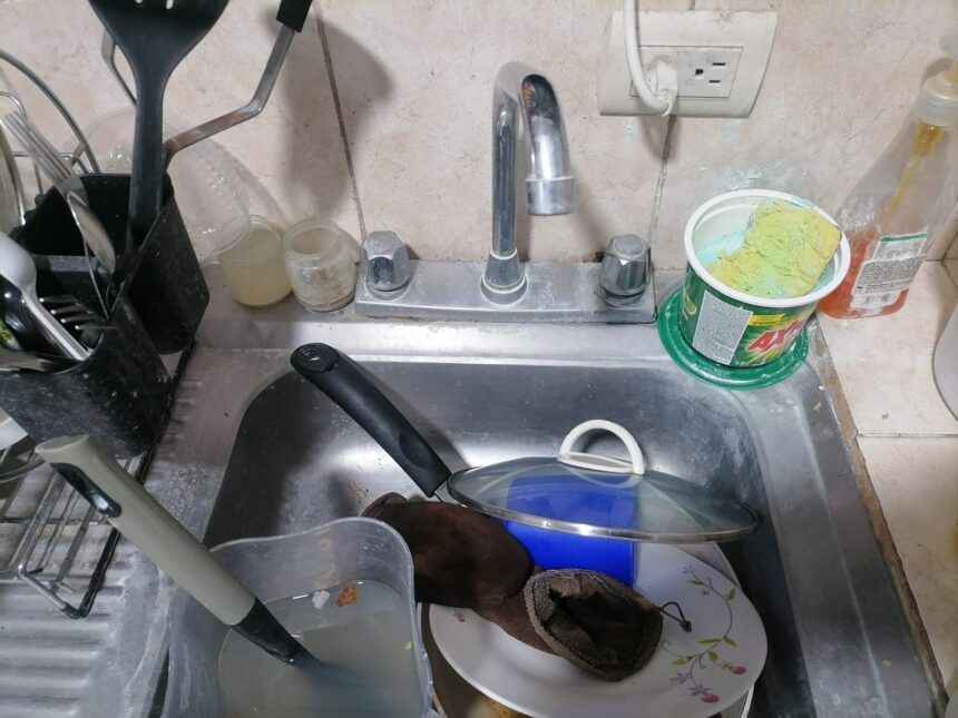 3 meses después de la contaminación, Tibás y otras comunidades siguen SIN AGUA -y parecen contentas-