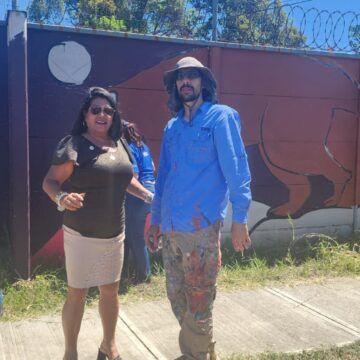 Guararí de Heredia se llena de color e ilusión con los nuevos murales de su colegio