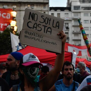 Oposición pedirá juicio político contra Milei por la criptomoneda que promocionó