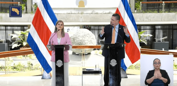 Presidente Chaves afirma que han querido callarlo con francotiradores