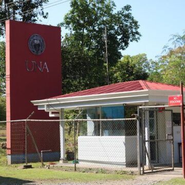 Costa Rica estará pagando a final de año solo en intereses de la deuda pública lo mismo que invierte en educación