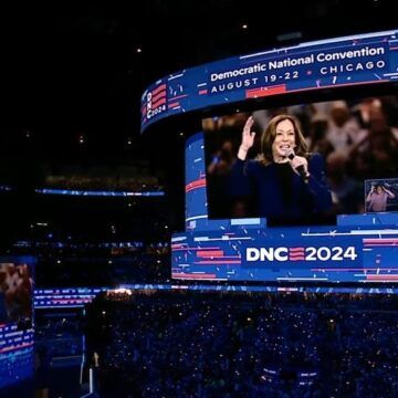 Elecciones de Estados Unidos: Kamala Harris tilda de ofensivos comentarios de Trump sobre protección de las mujeres y busca voto joven