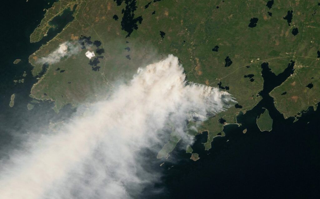 Los incendios forestales de Canadá emiten tanto CO2 como un país industrializado 3 EuropaPress 6178236 astronauta bordo estacion espacial internacional fotografio humo incendios