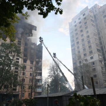 Ucrania acusa a Rusia de hacer bombardeos contra población en Járkov donde ya se suman nueve muertos civiles