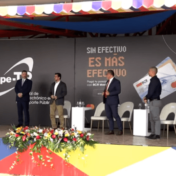 Pago electrónico en autobuses de transporte público apenas llega al 21% 3 años después de su inicio: Guadalupe lo estrenó hoy