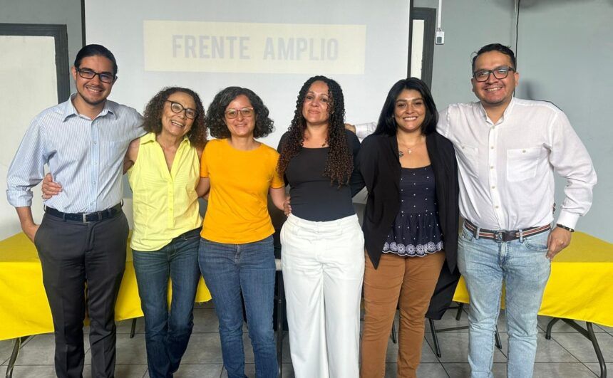 Diputado Jonathan Acuña es el nuevo secretario general del Frente Amplio