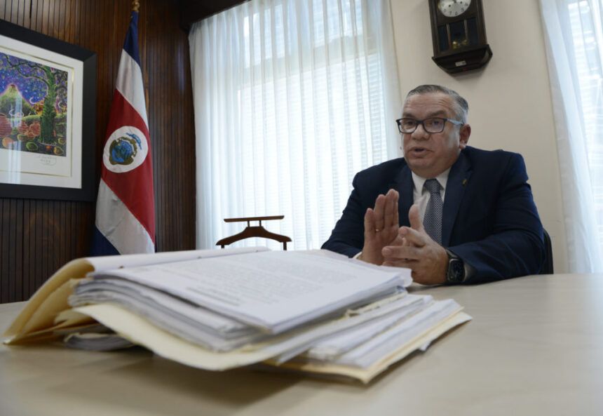 al menos 4 bancadas quitan su apoyo a reelección del magistrado Porfirio Sánchez