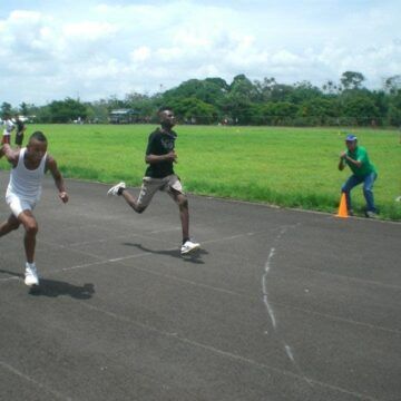 inicio de Sherman Guity en el atletismo