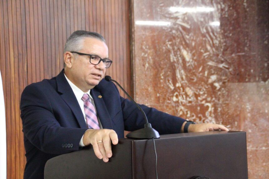 No se lograron los 38 votos suficientes para revocar reelección del magistrado Porfirio Sánchez: FA, PLP y oficialismo votaron en contra