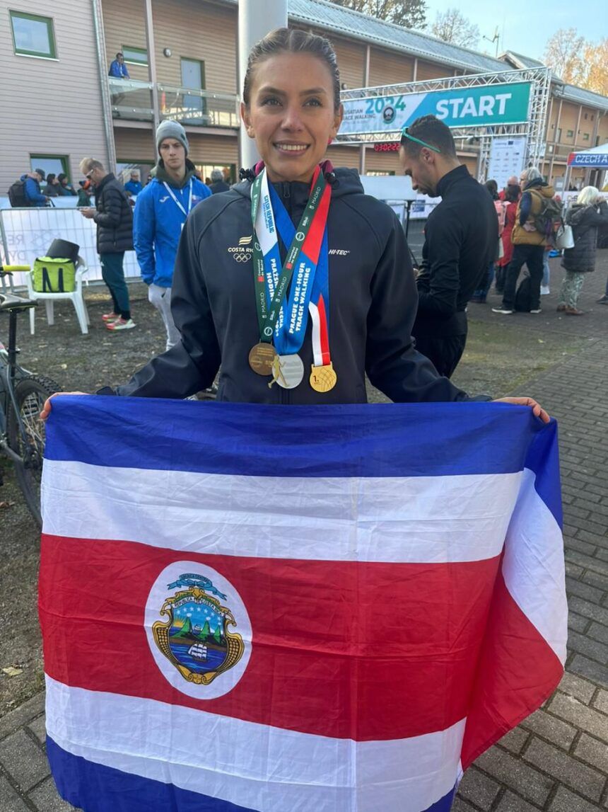 Marchista costarricense Noelia Vargas se impuso a las alemanas y obtiene oro en el Lusatian Race Walking