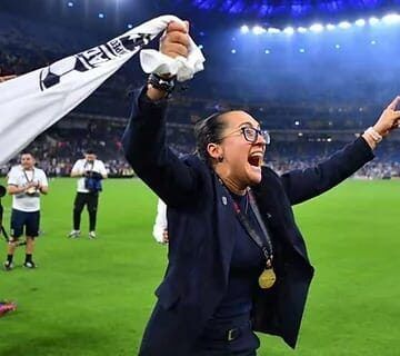 Amelia Valverde Amelia Valverde logra bicampeonato en México con el club femenino de Monterrey