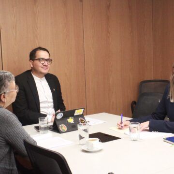 | Videos: Frente Amplio negocia proyectos de mutuo acuerdo con Casa Presidencial. La ministra Laura Fernández dejó en espera si convocarán proyectos acordados: