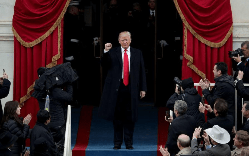 Trump cierra frontera con México y aplicación para citas de asilo a extranjeros: Ordena cambiar nombre al Golfo de México y más…