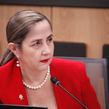 Gobierno impulsa vía rápida para proyecto de jornadas 4-3 luego de que comisión legislativo emitió dictamen favorable