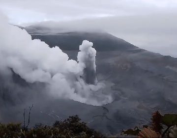 CNE eleva a alerta amarilla todo el Parque Nacional Volcán Poás