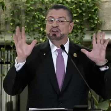 ¿Por qué cambió de opinión Chaves? Veto al proyecto de allanamientos a cualquier hora causa severas críticas contra el Gobierno