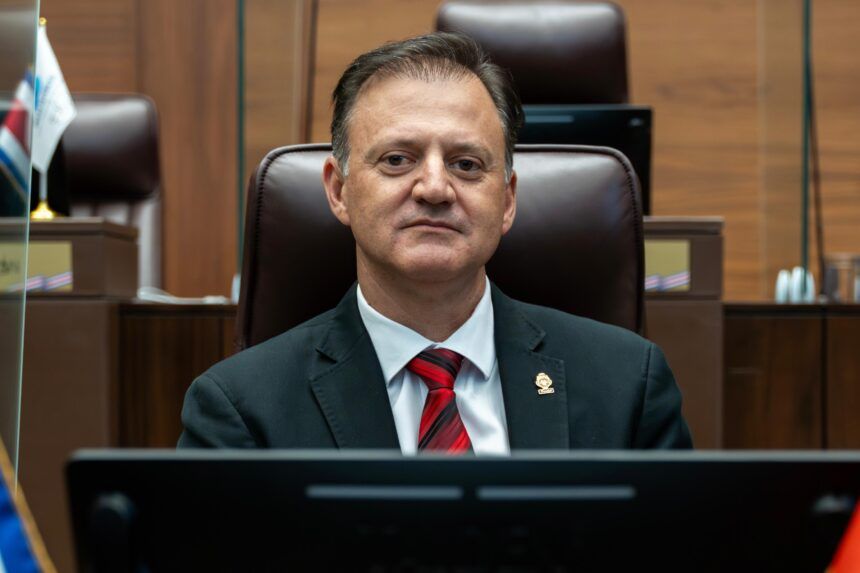 Diputado Luis Diego Vargas renunció también al PLP: “Existe una ruptura entre la cúpula y las bases del partido”