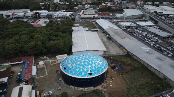 La Contraloría ordena devolver a los abonados del AyA lo cobrado de más y fija plazo a diciembre de 2027