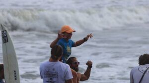 ¡El surf nacional tiene sus campeones y campeonas! La joven promesa Sam Reidy se impone a Cali Muñoz y Rachell Agüero gana en femenino