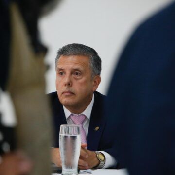 Otro caso de persecución política: AyA despide al jefe de fracción del PLN Óscar Izquierdo y un medio afín al Gobierno es el primero en anunciarlo
