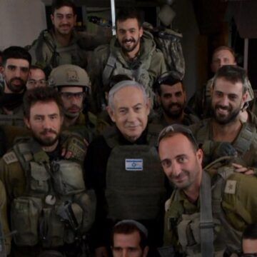 Israel lanza una ola de ataques contra la capital de Yemen
