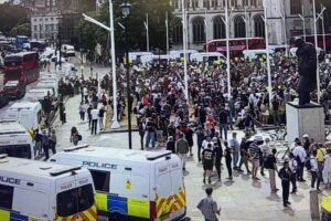 Protesta contra la ilegalización de la ONG Palestine Action deja 466 detenidos en Londres