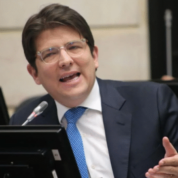 Miguel Uribe Fatal desenlace para senador y precandidato presidencial colombiano Miguel Uribe después de atentado