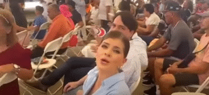 Video: Graban a la candidata Laura Fernández practicando beligerancia política en acto de Puntarenas
