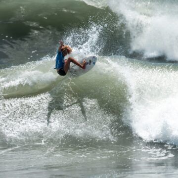 Costa Rica se despidió del mundial de Surf en el lugar 12: Leilani McGonagle y Darshan Antequera fueron los mejores ticos