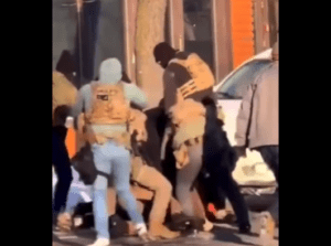 (Video) Los demócratas amenazan con no apoyar la ley para financiar a Seguridad Nacional (que financia al grupo fascista ICE) ante nuevo asesinato de inocente en Mineápolis 9 Asesinato ICE