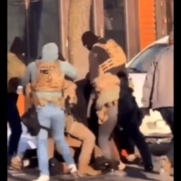 Secretaria de Seguridad Nacional anuncia que “todos los agentes” de ICE en Mineápolis llevarán cámaras corporales