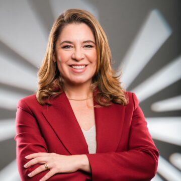 Claudia Dobles sobre Laura Fernández: “Quien huye del debate, mañana le huirá a los problemas para no dar resultados”