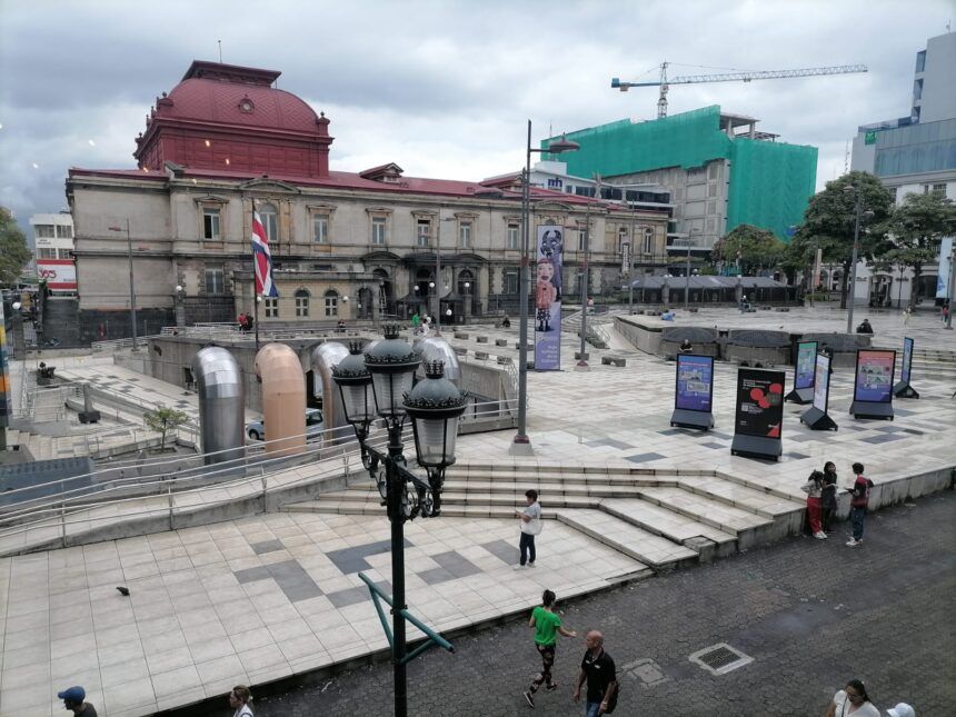 Estos son los daños al Teatro Nacional: Diputada expone que director de la institución sabía del daño irreversible