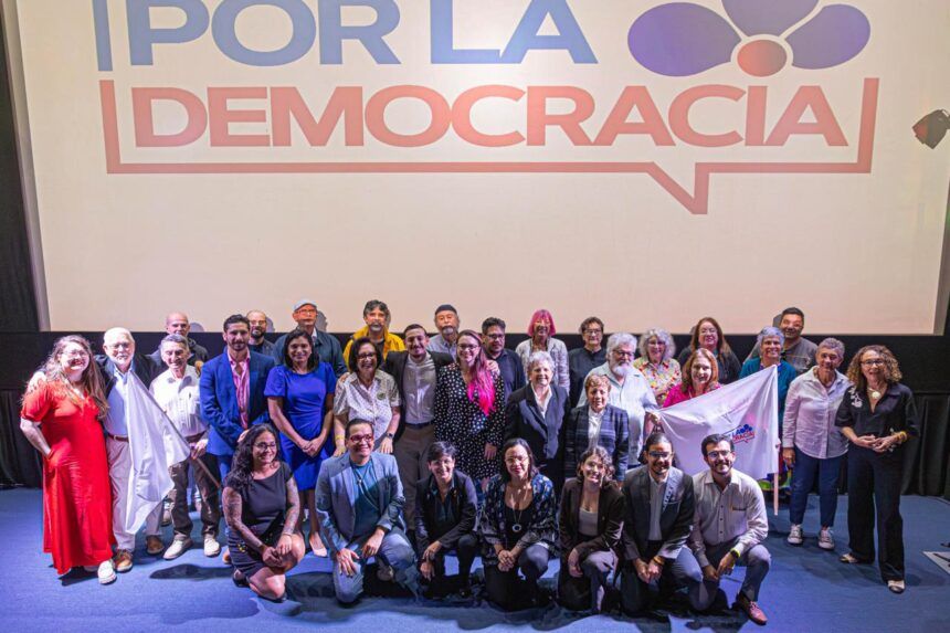 Ariel Robles recibe la adhesión de decenas de personajes de las artes y la política costarricense (varios ex PAC)