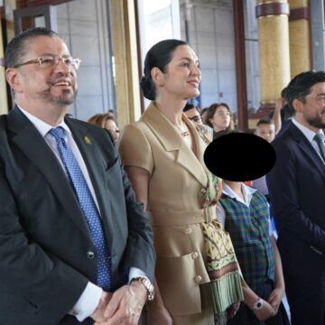 Dialé-TICA: Signe Zeicate y la doble moral de la educación costarricense actual con su “nueva disciplina” (de los años ochenta)