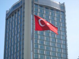 Turquía: Israel busca encubrir su genocidio sobre Gaza y crímenes de guerra al reconocer el genocidio armenio