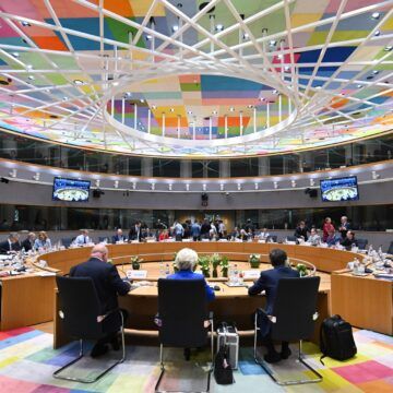 Los líderes de la UE encargan a la Comisión la base legal para usar activos rusos para financiar a Ucrania Irán pone en jaque al sector energético mundial: bombardeos a plantas de gas en Catar, nuclear en Bushehr y petróleo en Arabia Saudí