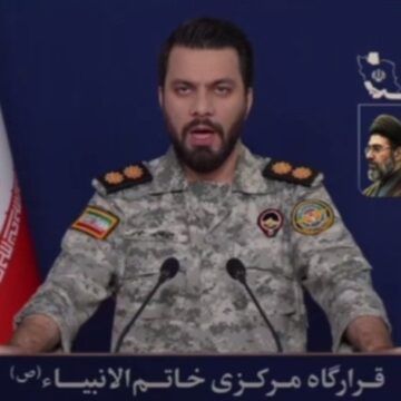 Un portavoz de las Fuerzas Armadas iraníes (archivo) Escalada en múltiples frentes: Emiratos, Líbano, Teherán, Bahréin bajo ataques, mientras Israel no permite cobertura de prensa